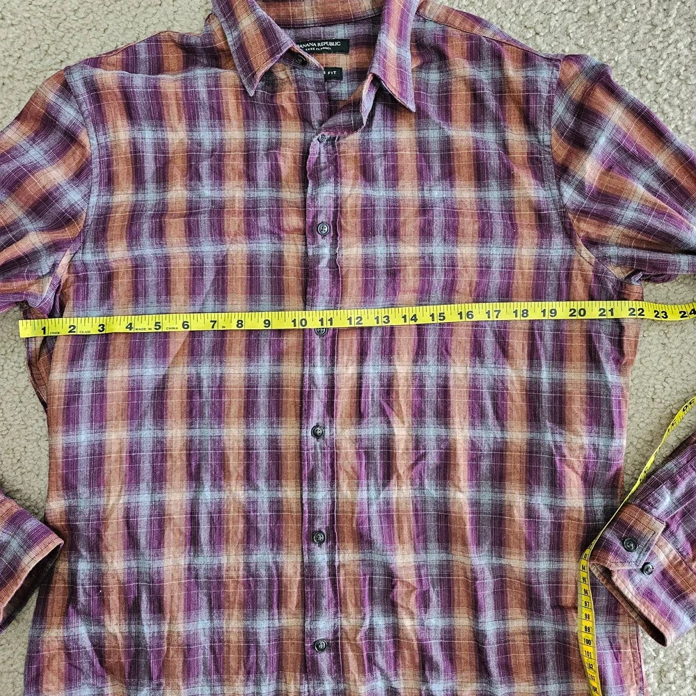 Banana Republic Luxe Flannel Camden Fit Plaid Button Up Long Sleeve Top.‎ Size L